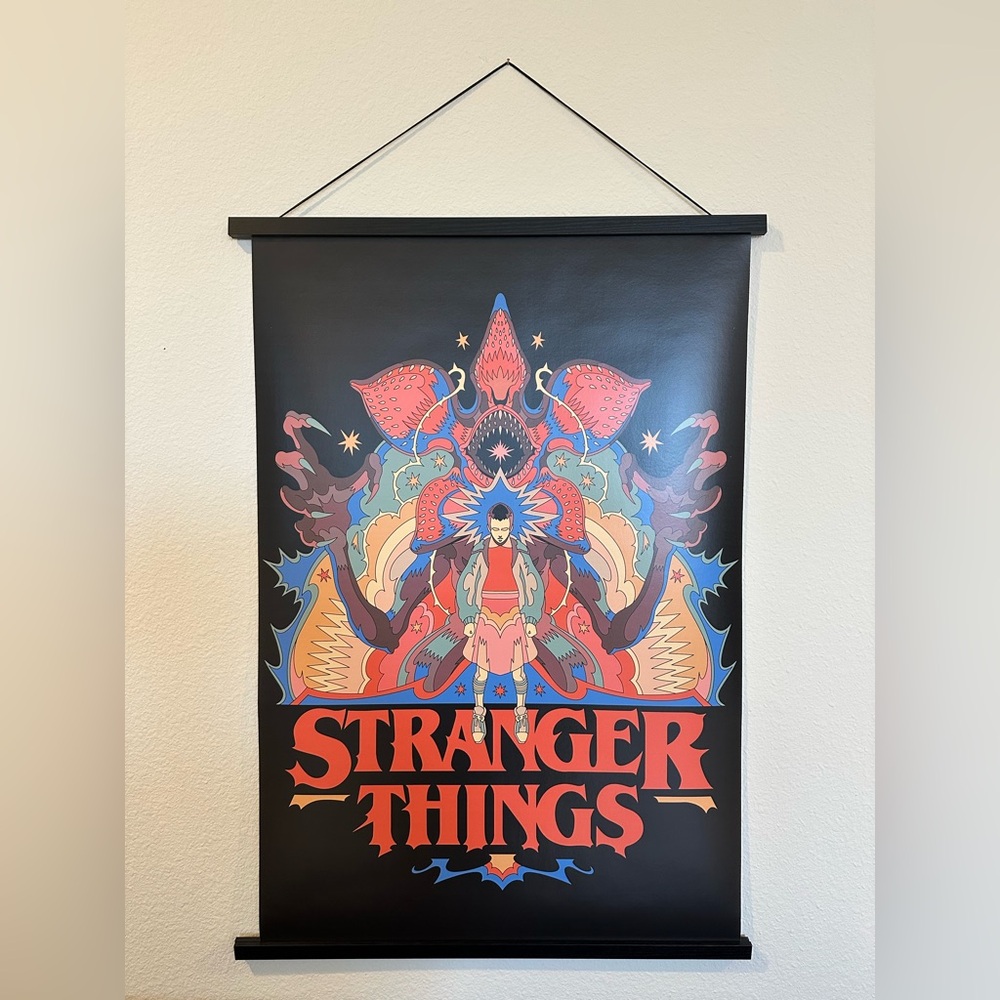 Netflix Stranger Things: Season 4 - Raul Exclusive with wooden hanger